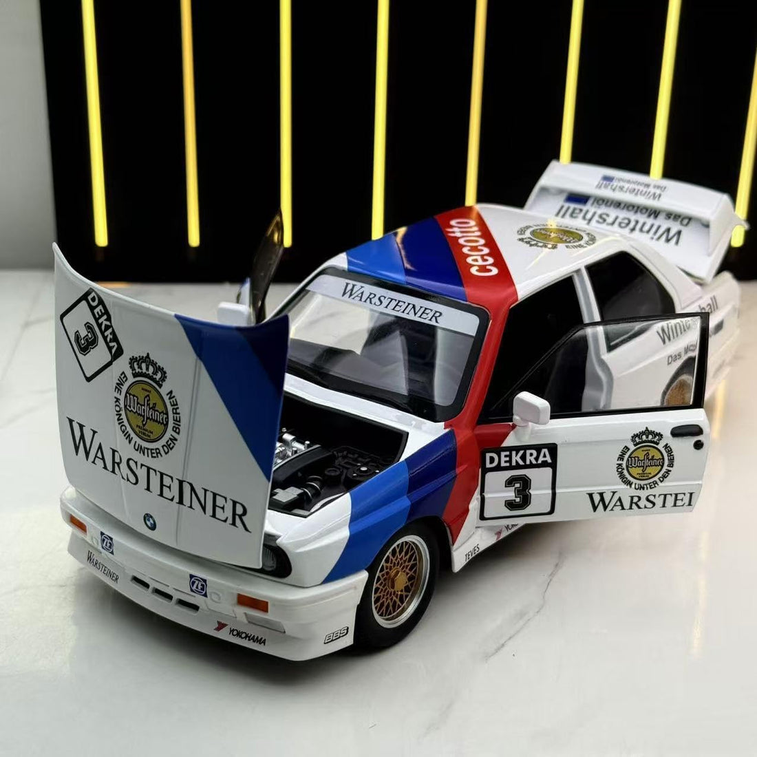 BMW M3 E30 1:24 Diecast Scale Model Car