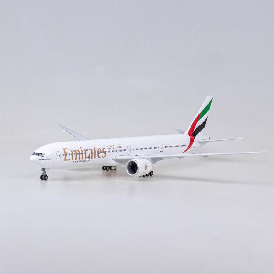 Emirates Airline  B777-300 47CM 1:160 Diecast Scale Model